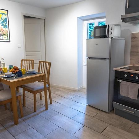 Blue Palm Apartment Йер Экстерьер фото