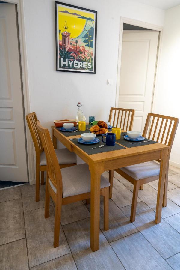 Blue Palm Apartment Йер Экстерьер фото